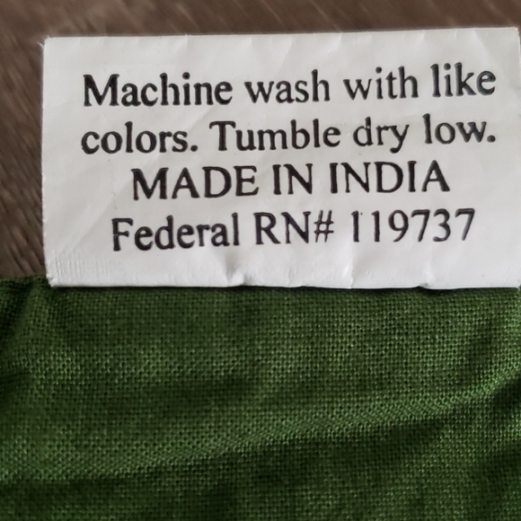 Set Of Four Green Table Placemats - Picture 3 of 4